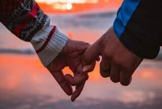 OMG! विवाह की तैयारियों में जुटा रहा परिवार, उधर शादी से एक दिन पहले प्रेमी संग फरार हो गई लड़की