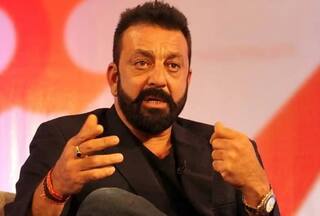 जब जेल जाने से पहले संजय दत्त ने की थी 'जंजीर' की डबिंग, डायरेक्टर ने किया खुलासा