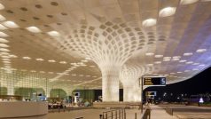 लगेज के पैसे देने को कहा तो महिला ने बता दिया बम, मुंबई एयरपोर्ट पर मची अफरा-तफरी