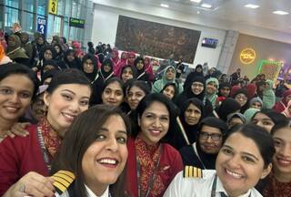 Air India Operates All-Women Flight to Jeddah, Happy Pictures Surface From Airport
