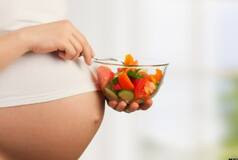 Papaya During Pregnancy: How Safe Papaita is For Newly Moms? Here's The Truth!
