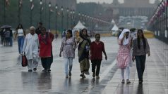 दिल्ली-NCR में देर रात हुई बारिश से मौसम हुआ सुहावना, भीषण गर्मी से मिली राहत