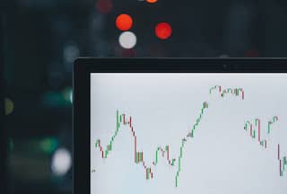 CLOSING BELL: Sensex Jumps 195 Points, Touches Fresh All-Time High