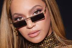 Beyonce’s Sunglasses On Auction, Fan To Sell It For Whopping Rs 15 Lakh