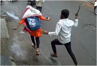 Pune News: युवती ने बात करना किया बंद तो 'दोस्त' ने दिनदहाड़े धारदार हथियार से कर दिया हमला, देखें VIDEO