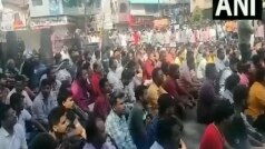 महाराष्ट्र: कोल्हापुर में विवादित वाट्सएप स्टेटस को लेकर हिंदू संगठनों का विरोध-प्रदर्शन, पुलिस ने बरसाई लाठी