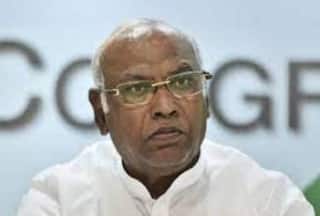 भाजपा ने कांग्रेस अध्यक्ष मल्लिकार्जुन खड़गे को बताया फेक न्यूज की Whatsapp University का वाइस चांसलर