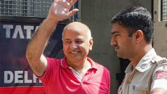 मनीष सिसोदिया हाईकोर्ट से अंतरिम राहत मिलने के बाद पत्नी से मिलने अपने आवास पहुंचे