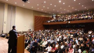 राहुल गांधी बोले- भारत में दो विचारधाराओं के बीच चल रही  लड़ाई , RSS की विभाजनकारी अहंकार, अवैज्ञानिक आक्रामकता की सोच