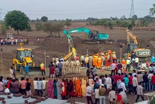 MP News Today: सिहोर में बोरवेल में गिरी बच्ची को 50 घंटे की मशक्कत के बाद निकाला गया, लेकिन जिंदगी की जंग हार गई सृष्टि