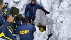 उत्तराखंड में अटलकोटी के पास टूटा ग्लेशियर; महिला यात्री की मौत, 5 को बचाया गया