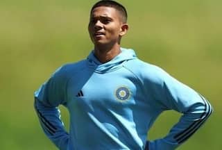 टेस्ट टीम में चयन की खबर सुनकर भावुक हो गये थे यशस्वी जायसवाल के पिता; युवा बल्लेबाज ने बताई कहानी