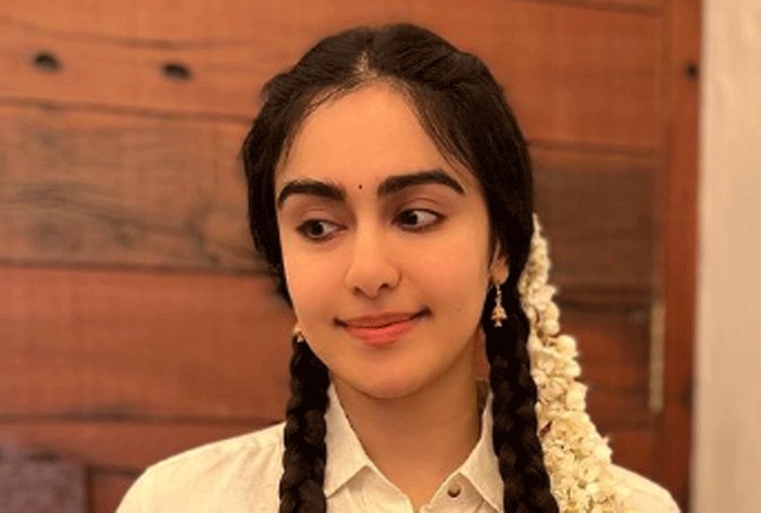 'द केरला स्टोरी' फेम अदा शर्मा सुपरहीरो बनकर दिखाएंगी जलवे, धूम मचा देंगे कारनामे