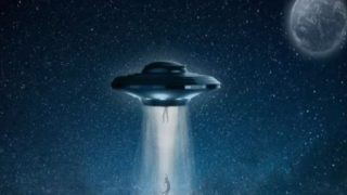 पूर्व खुफिया अधिकारी का दावा, 'अमेरिका के पास कई रहस्‍यमय गैर-इंसानी UFO एयरक्राफ्ट'