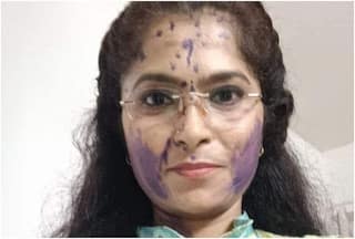 उद्धव ठाकरे की शिवसेना की महिला नेत्री पर हमला, बाल खींचे, स्याही फेंकी