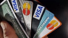 Credit Card Balance Transfer: अगर क्रेडिट कार्ड से करना चाहते हैं बैलेंस ट्रांसफर तो पहले जाने लें ये जरूरी बातें, जिनसे दिक्कतें रहेंगी कम