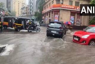 Mumbai Rains: मुंबई में भारी बारिश से लोकल ट्रेनों की रफ्तार पर लगा 'ब्रेक', जगह-जगह जलजमाव
