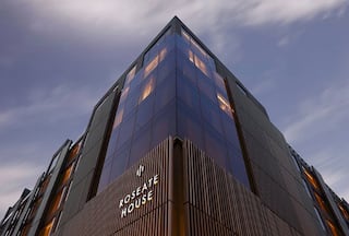 Man Stays At 5-Star Hotel In Aerocity For 2 Yrs, Flees Without Paying    58 Lakh Bill