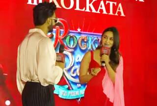 Watch Video : पब्लिक के सामने हुई आलिया भट्ट की किरकिरी, बोलते-बोलते बीच में ही भूल गईं बांग्ला लाइनें