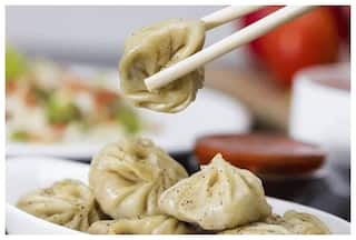 बिहार: जोश-जोश में 100 से ज्यादा Momos खाना पड़ गया भारी, जानें फिर क्या हुआ
