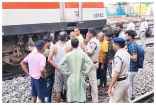 बिहार: फिर होते-होते टला बालासोर जैसा रेल हादसा, गलत ट्रैक पर दौड़ती रही जम्मू तवी-सियालदह एक्सप्रेस। देखें VIDEO