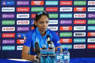 IND w vs BAN w: हरमनप्रीत कौर ने की अंपायरों की आलोचना- लग सकता है बैन