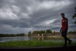 IMD Issues Orange Alert For Mumbai, Heavy Rains Cause Water Logging In Delhi | 10 Updates