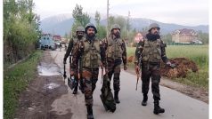 जम्मू-कश्मीर: Pakistan में छिपे 13 आतंकियों की संपत्ति होगी कुर्क, कोर्ट से भगोड़ा घोषित
