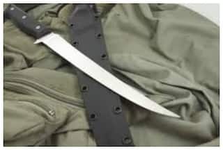 कर्नाटक में चलती ट्रेन में लहराई तलवार, पुलिस ने 2 को किया  गिरफ्तार