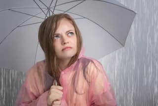 How to Keep Your Hair Healthy in Monsoon? 6 Tips to Follow