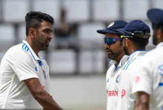 700 इंटरनेशनल विकेट पूरे करने पर 'क्रिकेट के भगवान' ने खास अंदाज में अश्विन को दी बधाई