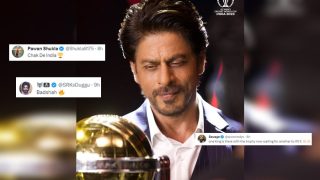 Shah Rukh Khan Fans Over The Moon as ICC Shares Bollywood Actor's Picture With ODI World Cup Trophy | VIRAL TWEETS