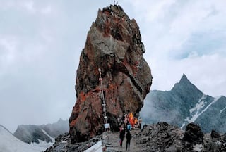 अमरनाथ से कहीं ज्यादा कठिन है श्रीखंड महादेव यात्रा, यहां भोलेनाथ के दर्शन से होती है मोक्ष की प्राप्ति