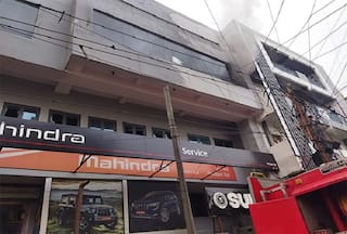 Massive Fire Breaks Out At Automobile Showroom Service Centre in Delhi's Mayapuri Phase 1, 20 Fire Tenders At Spot