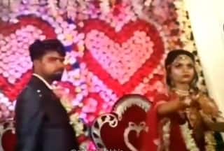 Bride Groom Video: जयमाला में ही एटीट्यूड दिखाने लगी दुल्हन, फिर दूल्हे ने जो किया तुरंत लाइन पर आ गई | वीडियो