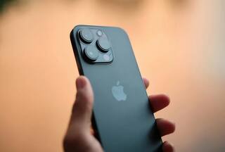 iPhone 15 की लॉन्चिंंग में हो सकती है देर, अक्टूबर तक बढ़ सकता है इंतजार