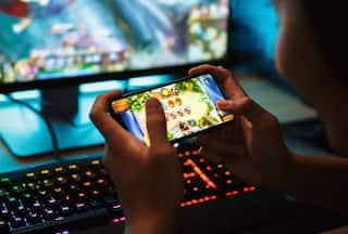 Tech Tips: Online Gaming की लत इन 5 तरह से कर सकती है बर्बाद, समय रहते छुड़ा लें आदत