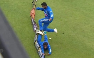 Watch: रवि बिश्नोई से टकराए जसप्रीत बुमराह; कमबैक मैच चोटिल होने से बाल-बाल बचे