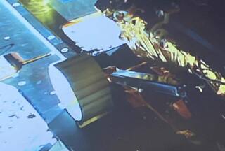 Chandrayaan-3 Mission: चांद की सतह पर Rover Pragyan की चहलकदमी का Video सामने आया; तस्वीरें भी देखिए