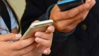 Delhi Bans Mobile Phones For Students In Schools, Teachers Also Advised To Restrict Usage