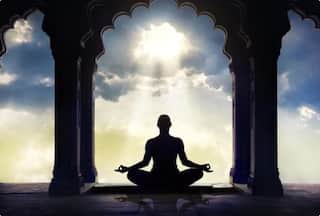 Yoga For Vertigo: 5 Effective Asanas to Relieve Dizziness and Calm Uneasy Mind