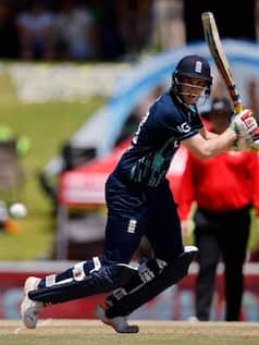 वनडे वर्ल्ड कप टीम में नहीं मिली जगह, बल्लेबाज ने जड़ा तूफानी शतक