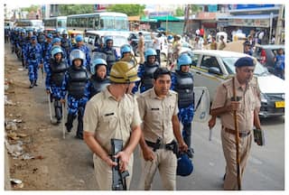 Nuh: नूंह में कर्फ्यू जैसे हालात, धारा 144 लागू, इंटरनेट पर रोक; स्कूल, बैंक, बाज़ार सब बंद, VHP बोली- आज शोभायात्रा निकालकर रहेंगे, अफसरों ने कहा- नियम नहीं टूटने देंगे