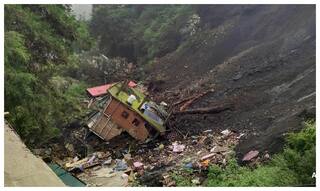 Himachal Pradesh अब प्राकृतिक आपदा प्रभावित क्षेत्र घोषित, बारिश और Landslide से हुई है भारी तबाही