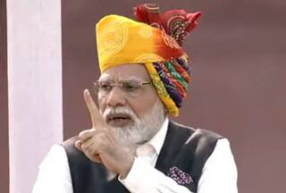 लालकिले से PM मोदी का विपक्ष पर हमला : लोकतंत्र की मजबूती के लिए परिवारवाद से मुक्ति जरूरी है