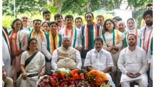 राहुल गांधी की वापसी के साथ बढ़ी कांग्रेस की शक्ति, AAP-DPAP समेत पार्टी में शामिल हुए 21 नेता