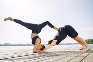 What is Acro Yoga, The Latest Fitness Trend? 4 Reasons Why It is Good For Your Health