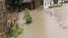 Flood In Bihar: बिहार के कई जिलों में बाढ़ की दस्तक, खतरे के निशान को भी पार कर गईं प्रमुख नदियां