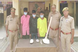 UP Crime: पैसों के लेन-देन पर बिगड़ी बात तो गर्दन ही काट दी, फिर गढ्ढा खोदकर दबा दिया शव