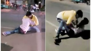 '7 Golgappas for Rs 10' Sparks WWE-Style Fight On UP Street | Viral Video
